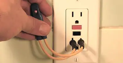 gfci circuits service testing ground fault circuit interrupter outlet to ensure electrical protection in Louisville, KY